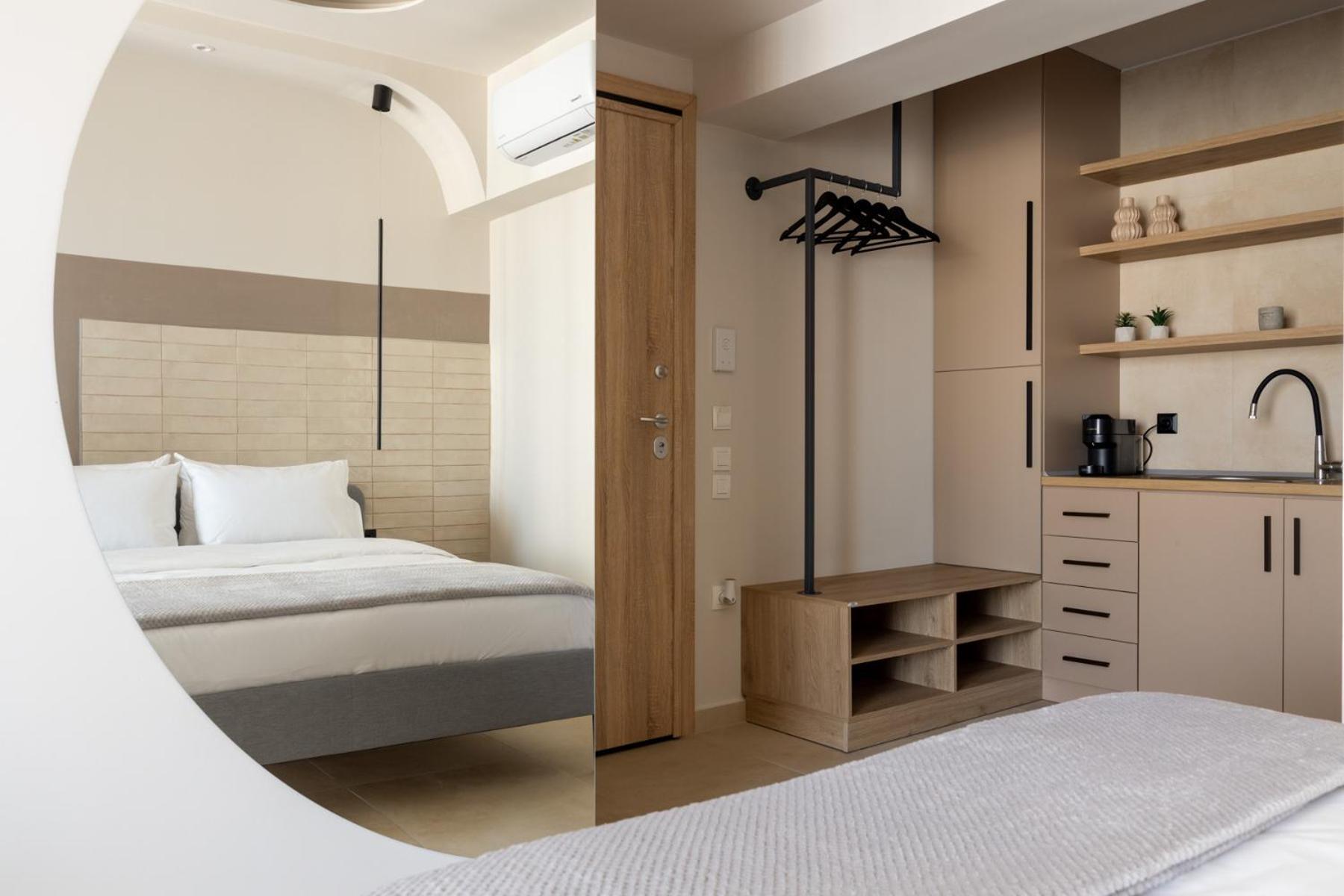 Clock Central Stay Xanthi Room photo